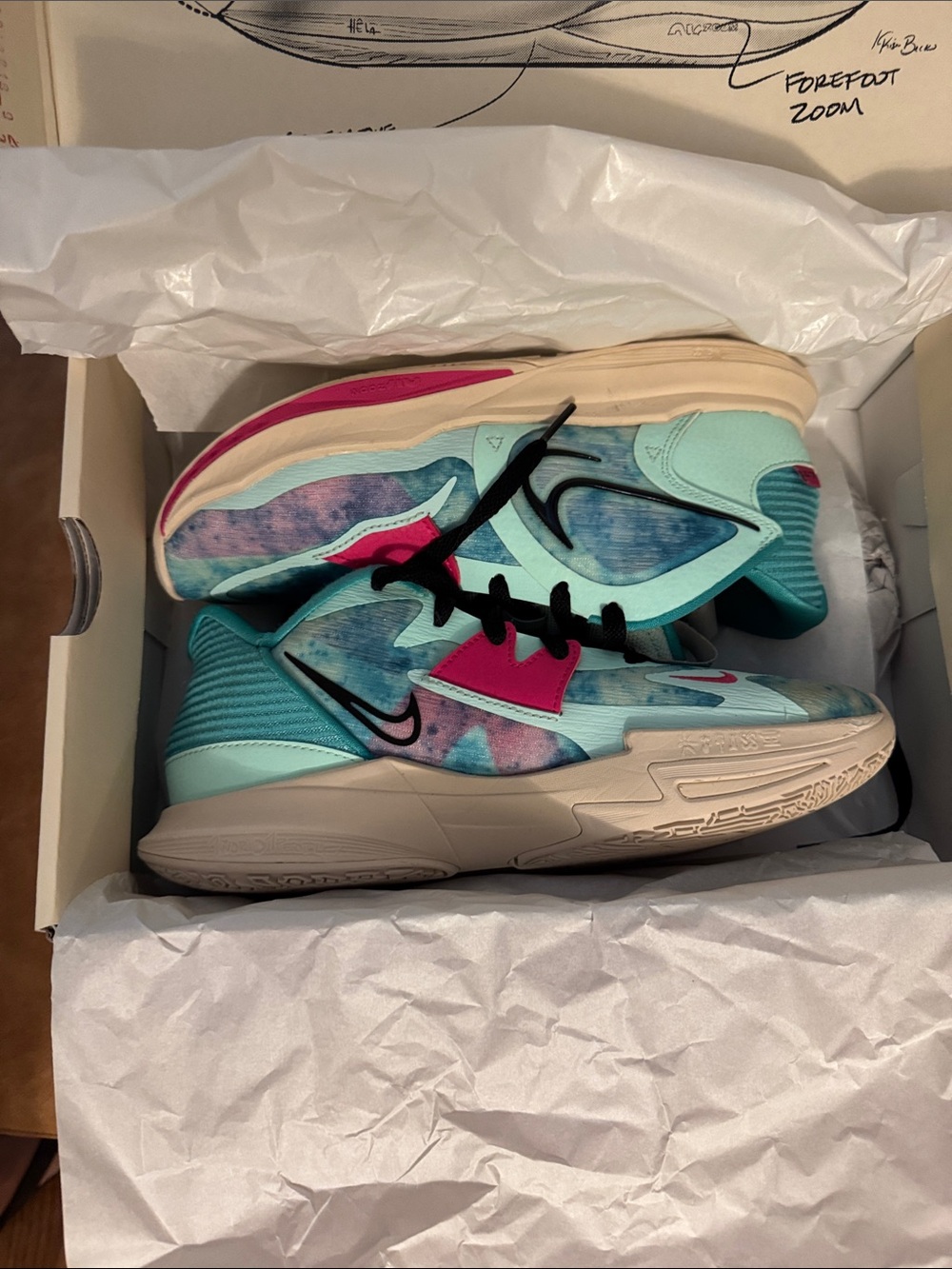 Kyrie Low 5 Community Nike Athletic shoes